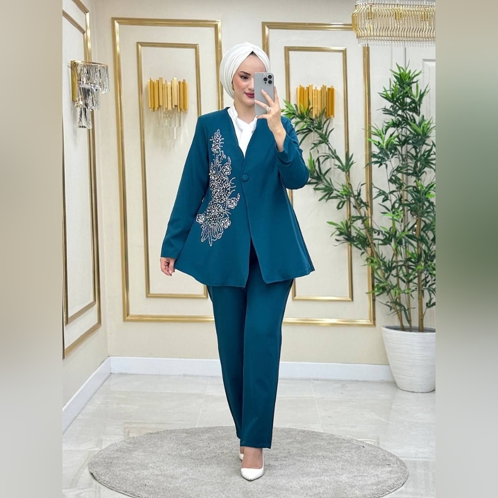 NWT 3-Piece Embellished Suit Set - Teal Blue